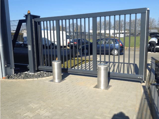 Schiebetor: Doppelt hält besser